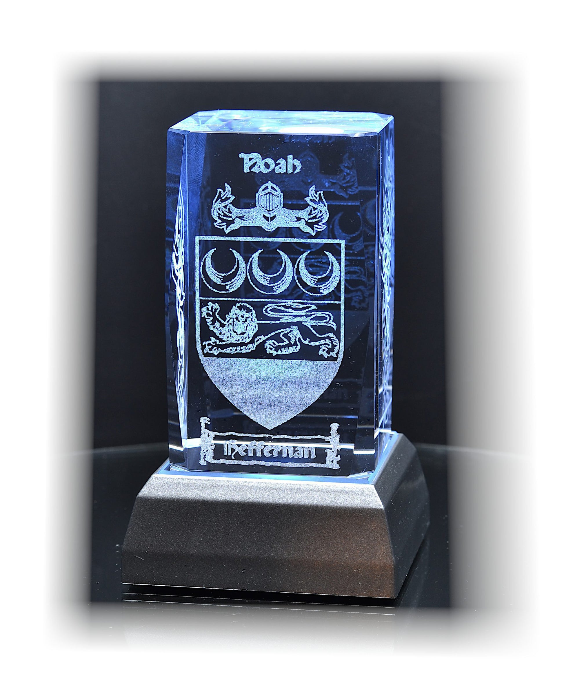 Family Crest Engraved Crystal Pillar Gift image 0